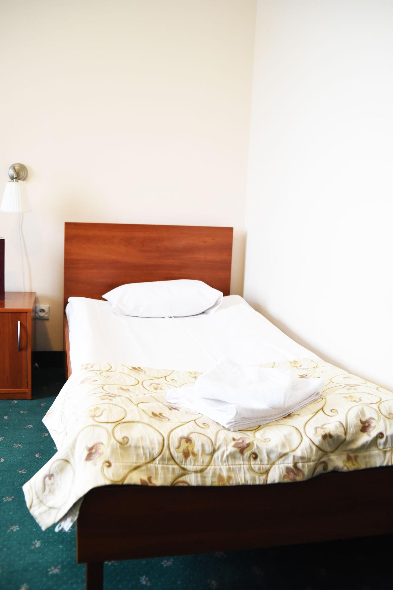 Parkhotel Economic Wielka Wies  Екстер'єр фото