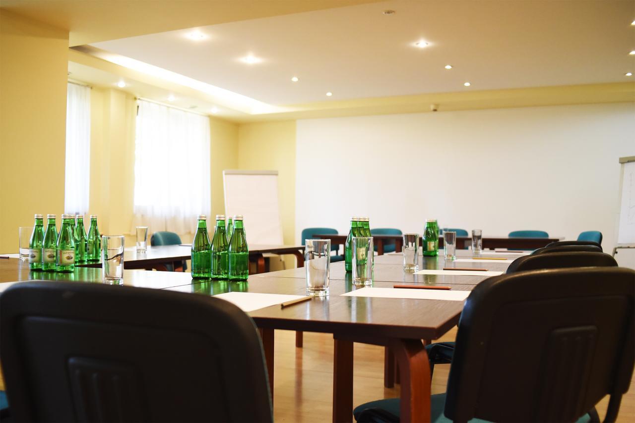 Parkhotel Economic Wielka Wies  Екстер'єр фото