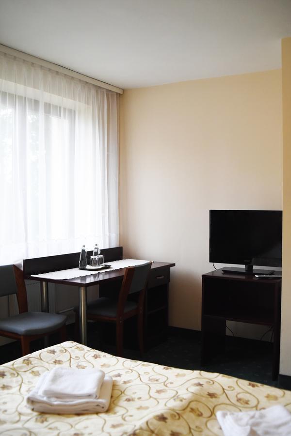 Parkhotel Economic Wielka Wies  Екстер'єр фото