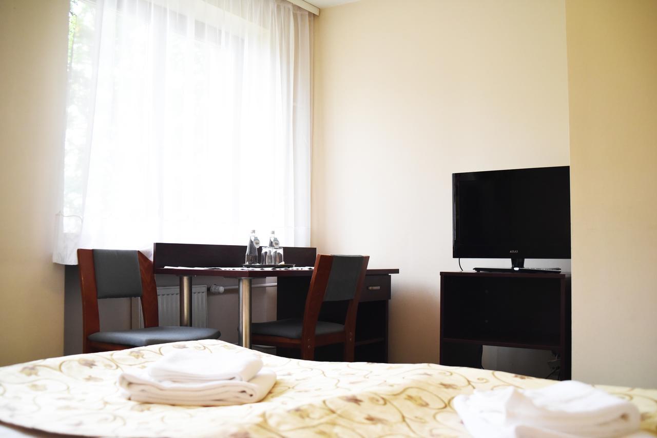 Parkhotel Economic Wielka Wies  Екстер'єр фото