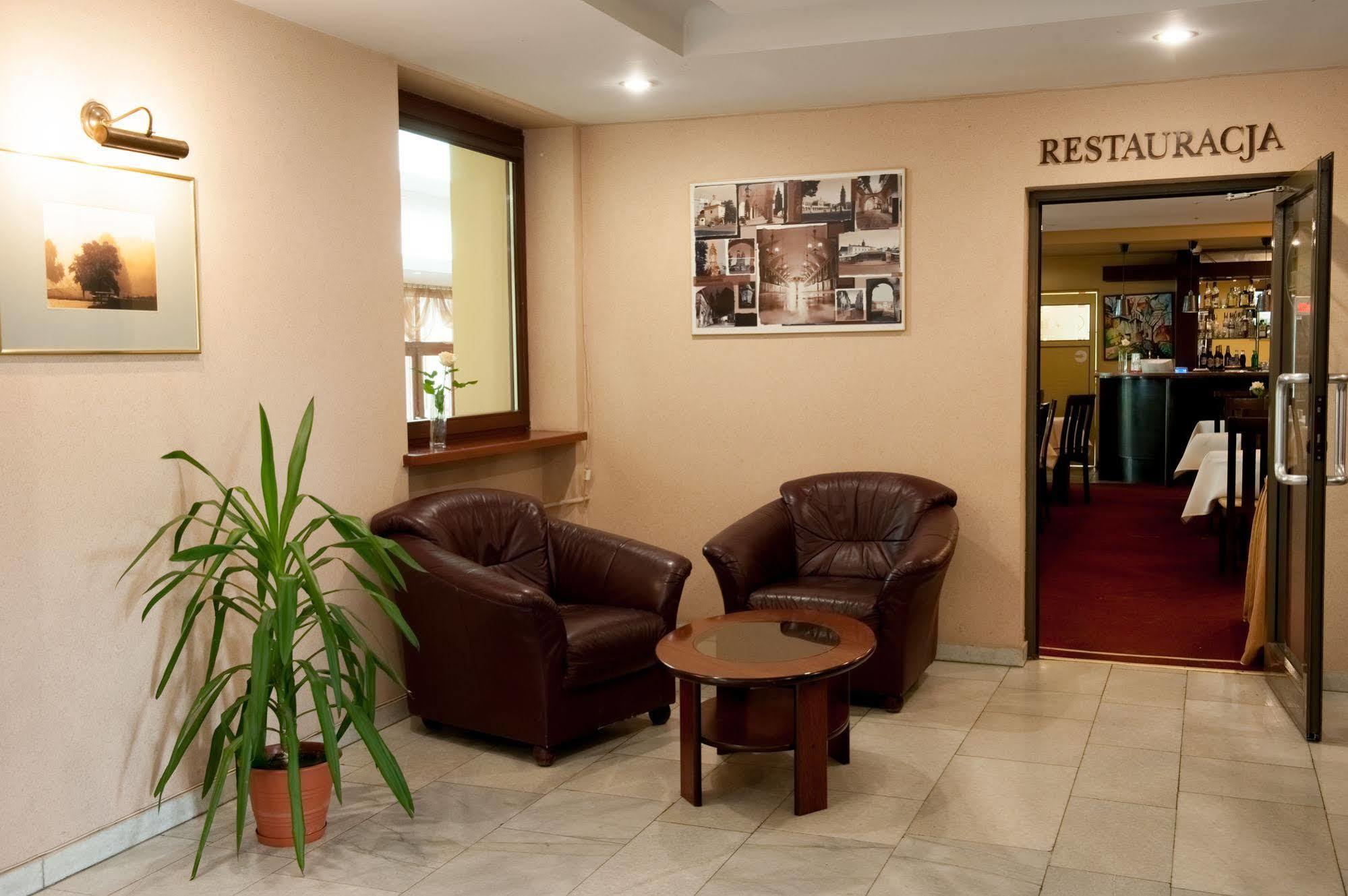 Parkhotel Economic Wielka Wies  Екстер'єр фото