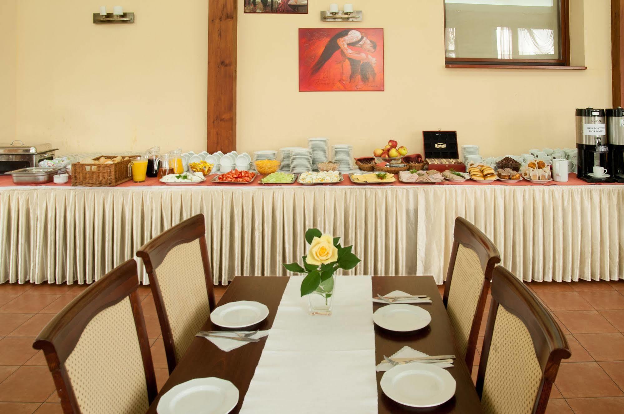 Parkhotel Economic Wielka Wies  Екстер'єр фото